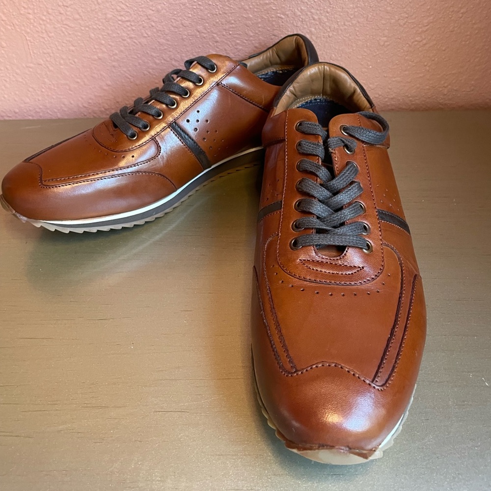 Never Worn! Brand New Thomas & Vine Leather Sneaker